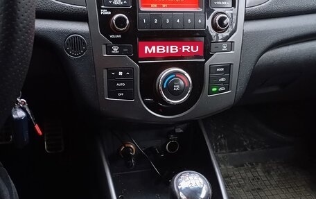 KIA Cerato III, 2010 год, 900 000 рублей, 17 фотография