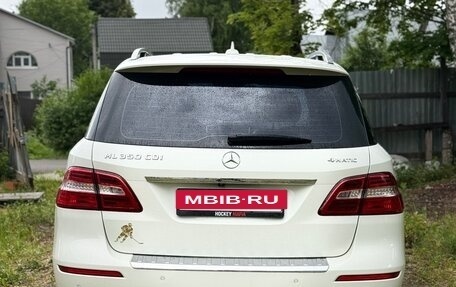 Mercedes-Benz M-Класс, 2012 год, 3 250 000 рублей, 4 фотография