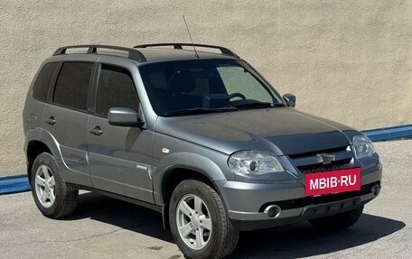 Chevrolet Niva I рестайлинг, 2015 год, 640 000 рублей, 3 фотография