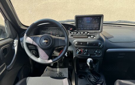 Chevrolet Niva I рестайлинг, 2015 год, 640 000 рублей, 15 фотография