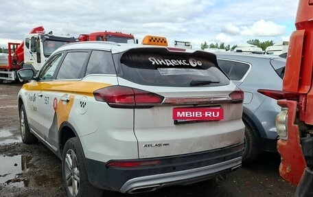 Geely Atlas, 2023 год, 1 300 000 рублей, 4 фотография