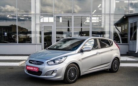 Hyundai Solaris II рестайлинг, 2013 год, 730 000 рублей, 1 фотография