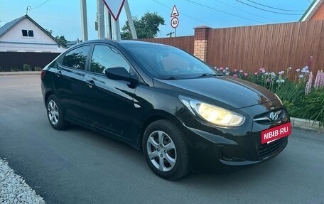 Hyundai Solaris II рестайлинг, 2011 год, 515 000 рублей, 2 фотография