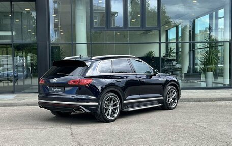 Volkswagen Touareg III, 2019 год, 4 590 000 рублей, 5 фотография