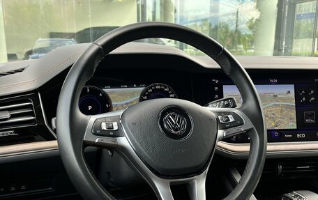 Volkswagen Touareg III, 2019 год, 4 590 000 рублей, 19 фотография