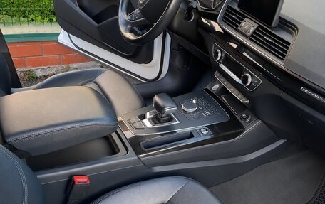 Audi Q5, 2018 год, 2 499 000 рублей, 10 фотография