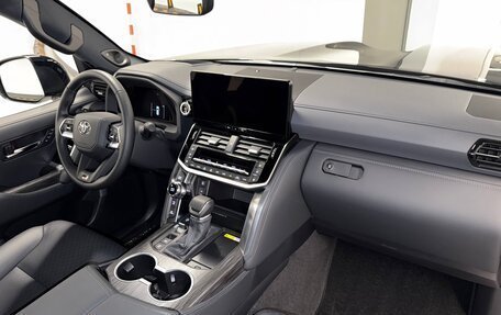 Toyota Land Cruiser, 2025 год, 12 900 000 рублей, 11 фотография