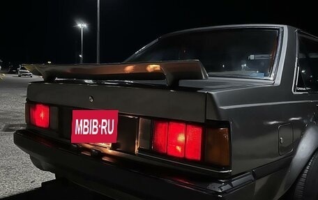 Toyota Carina, 1983 год, 800 000 рублей, 3 фотография