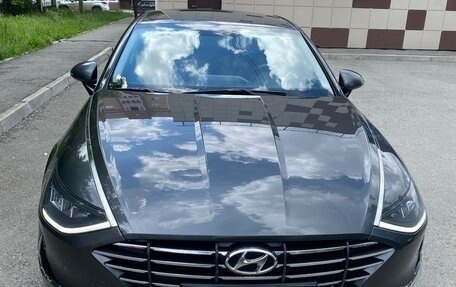 Hyundai Sonata VIII, 2020 год, 2 250 000 рублей, 2 фотография
