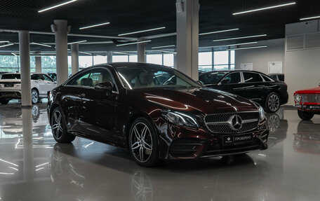 Mercedes-Benz E-Класс, 2019 год, 4 790 000 рублей, 2 фотография