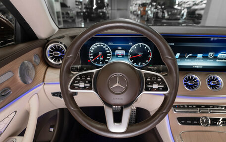 Mercedes-Benz E-Класс, 2019 год, 4 790 000 рублей, 10 фотография