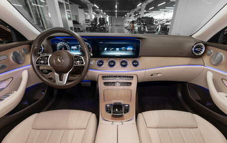 Mercedes-Benz E-Класс, 2019 год, 4 790 000 рублей, 8 фотография