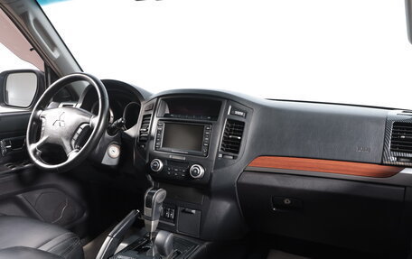 Mitsubishi Pajero IV, 2008 год, 1 859 000 рублей, 10 фотография