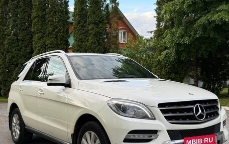 Mercedes-Benz M-Класс, 2012 год, 2 200 000 рублей, 3 фотография