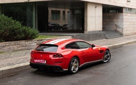 Ferrari GTC4Lusso, 2017 год, 37 000 000 рублей, 2 фотография