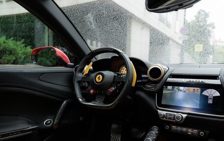 Ferrari GTC4Lusso, 2017 год, 37 000 000 рублей, 10 фотография