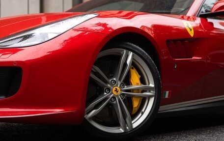 Ferrari GTC4Lusso, 2017 год, 37 000 000 рублей, 18 фотография