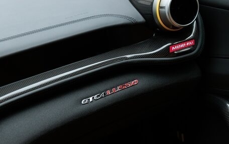 Ferrari GTC4Lusso, 2017 год, 37 000 000 рублей, 22 фотография