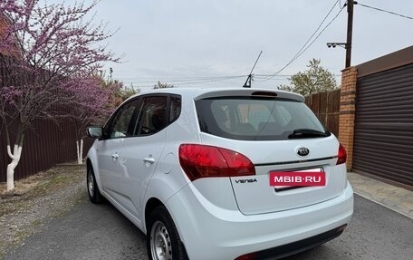 KIA Venga I, 2015 год, 995 000 рублей, 4 фотография