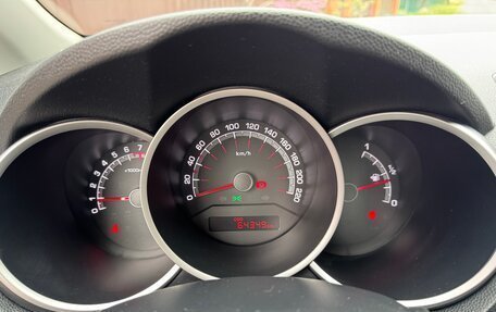 KIA Venga I, 2015 год, 995 000 рублей, 13 фотография