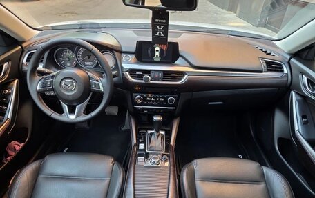 Mazda 6, 2016 год, 1 825 000 рублей, 10 фотография