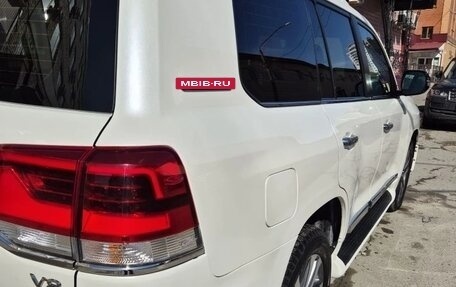 Toyota Land Cruiser 200, 2017 год, 6 350 000 рублей, 5 фотография