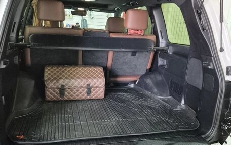 Toyota Land Cruiser 200, 2017 год, 6 350 000 рублей, 21 фотография