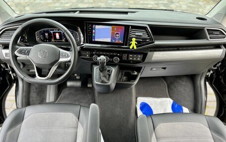 Volkswagen Multivan T6 рестайлинг, 2022 год, 4 400 000 рублей, 7 фотография