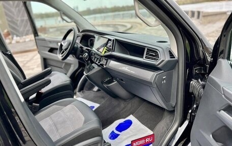 Volkswagen Multivan T6 рестайлинг, 2022 год, 4 400 000 рублей, 5 фотография