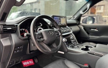 Toyota Land Cruiser, 2024 год, 11 975 000 рублей, 7 фотография