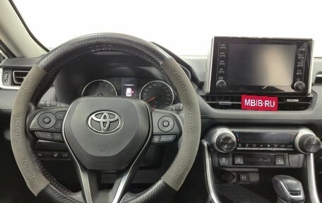 Toyota RAV4, 2019 год, 2 950 000 рублей, 11 фотография