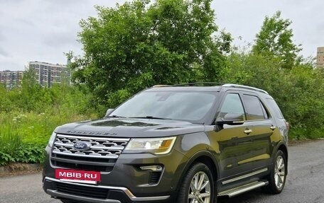 Ford Explorer VI, 2018 год, 2 490 000 рублей, 5 фотография