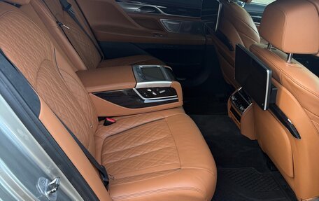 BMW 7 серия, 2021 год, 7 500 000 рублей, 17 фотография