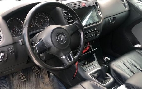 Volkswagen Tiguan I, 2011 год, 650 000 рублей, 6 фотография
