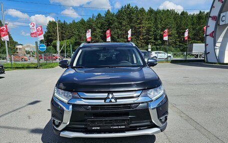 Mitsubishi Outlander III рестайлинг 3, 2018 год, 1 844 995 рублей, 2 фотография