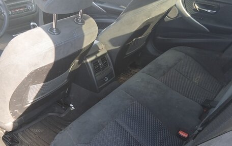 BMW 3 серия, 2014 год, 1 500 000 рублей, 14 фотография