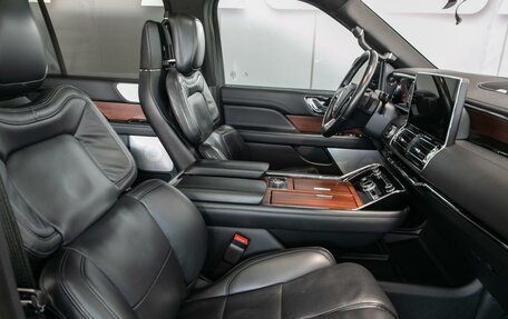 Lincoln Navigator, 2022 год, 10 490 000 рублей, 18 фотография