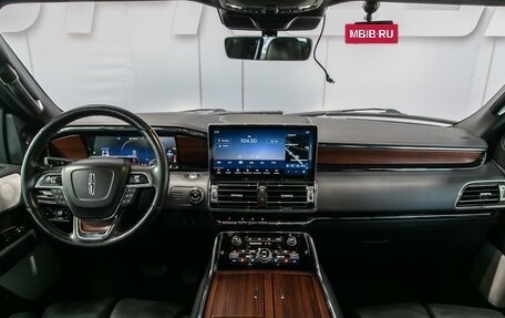 Lincoln Navigator, 2022 год, 10 490 000 рублей, 20 фотография