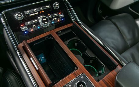 Lincoln Navigator, 2022 год, 10 490 000 рублей, 30 фотография