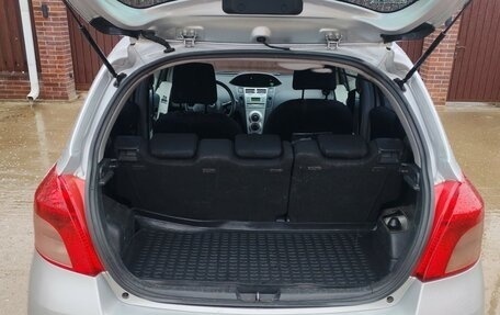 Toyota Yaris III рестайлинг, 2007 год, 580 000 рублей, 5 фотография
