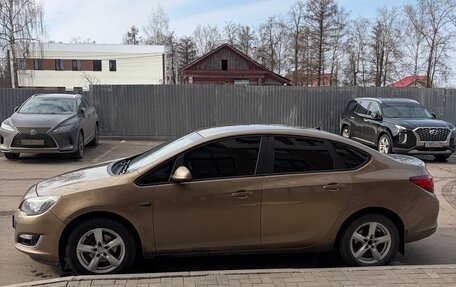 Opel Astra J, 2012 год, 525 000 рублей, 2 фотография
