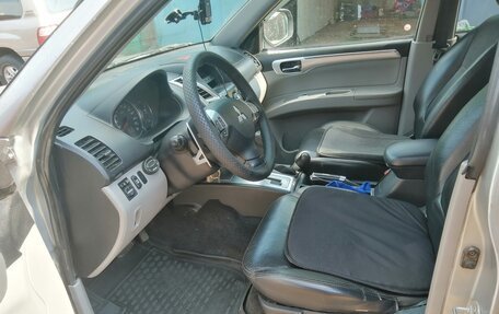 Mitsubishi Pajero Sport II рестайлинг, 2011 год, 1 000 000 рублей, 14 фотография