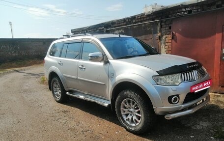 Mitsubishi Pajero Sport II рестайлинг, 2011 год, 1 000 000 рублей, 3 фотография