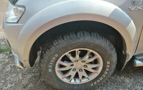 Mitsubishi Pajero Sport II рестайлинг, 2011 год, 1 000 000 рублей, 20 фотография