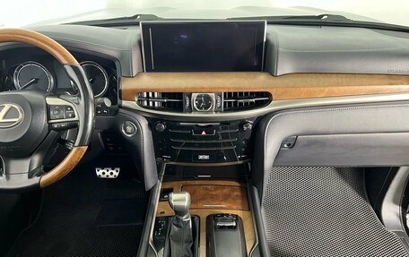 Lexus LX III, 2017 год, 6 899 000 рублей, 19 фотография