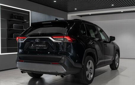 Toyota RAV4, 2020 год, 2 795 000 рублей, 5 фотография