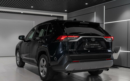 Toyota RAV4, 2020 год, 2 795 000 рублей, 4 фотография