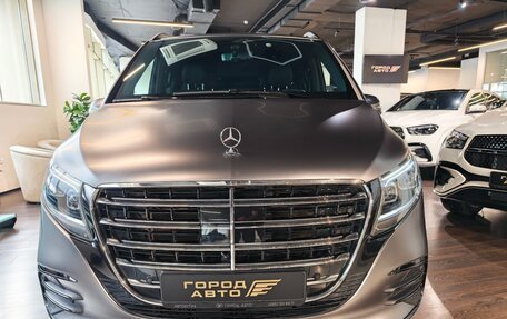 Mercedes-Benz V-Класс, 2025 год, 12 100 000 рублей, 2 фотография