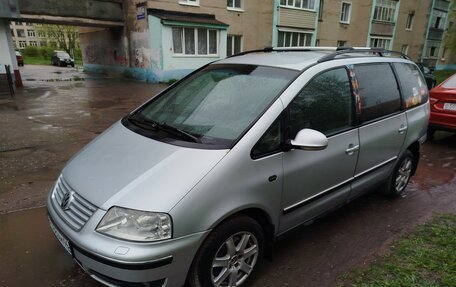 Volkswagen Sharan I рестайлинг, 2006 год, 650 000 рублей, 2 фотография