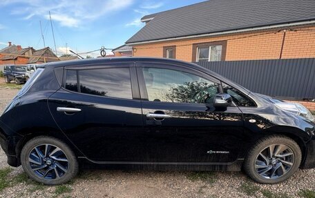Nissan Leaf I, 2014 год, 820 000 рублей, 4 фотография